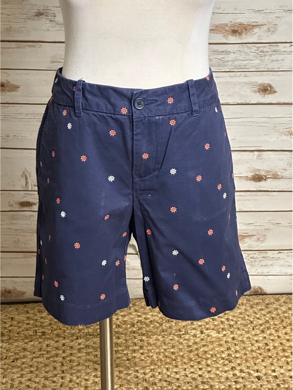 Tommy Hilfiger navy 100% cotton chino bermuda shorts Size 10 nautical coastal
